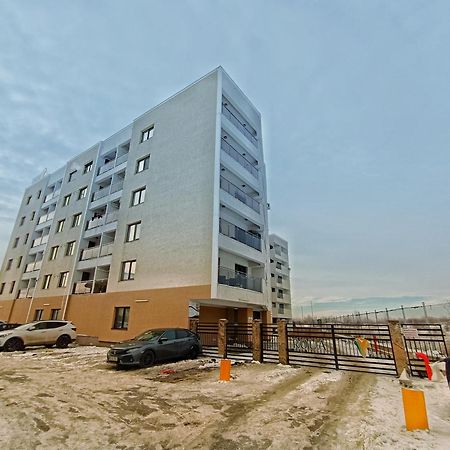 Airport High Class & Parking Apartment Iasi Ngoại thất bức ảnh