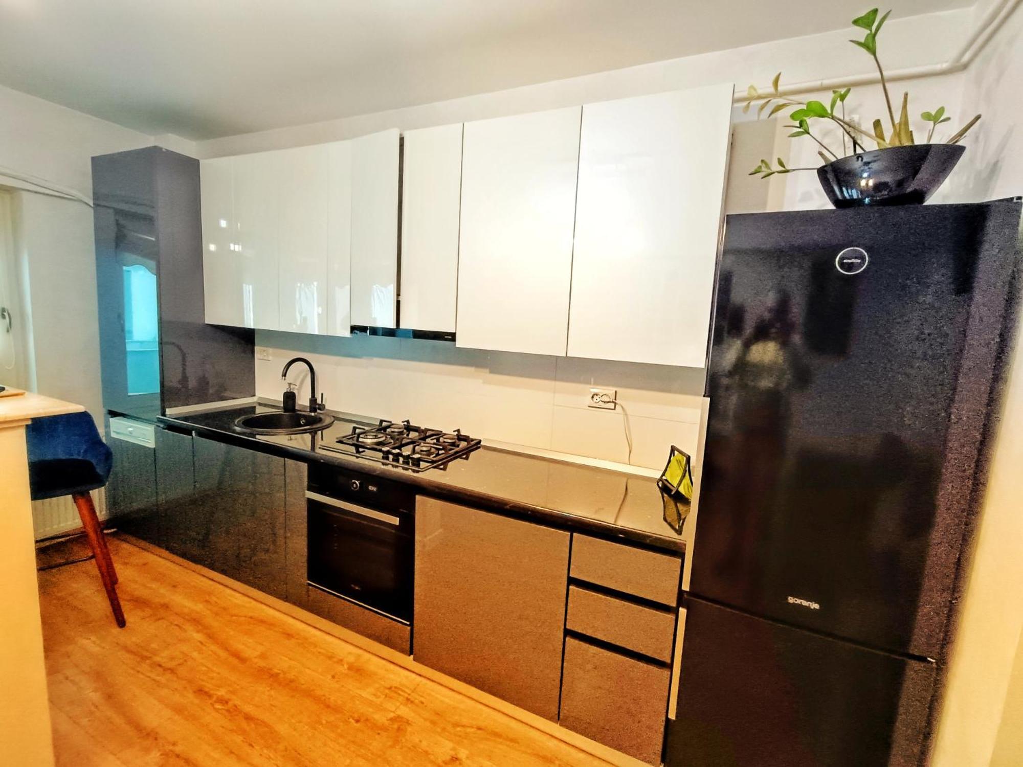 Airport High Class & Parking Apartment Iasi Ngoại thất bức ảnh